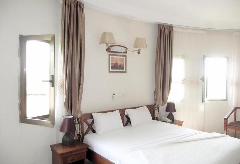 スーペリアールーム, Ghis Palace