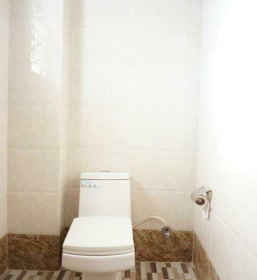 Quarto Deluxe, Mani International