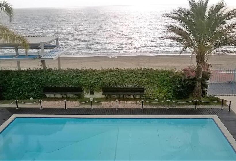 חדר דלוקס נוף לים, Miramare