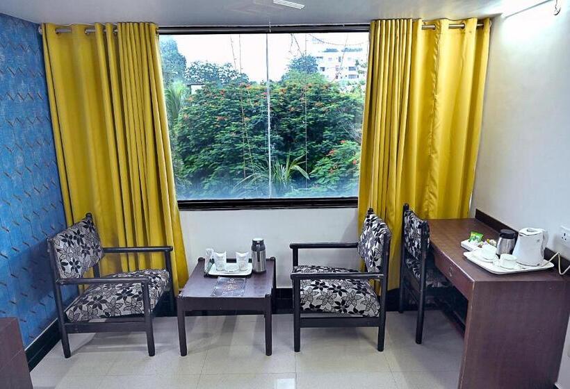 סוויטה, Rajhans International