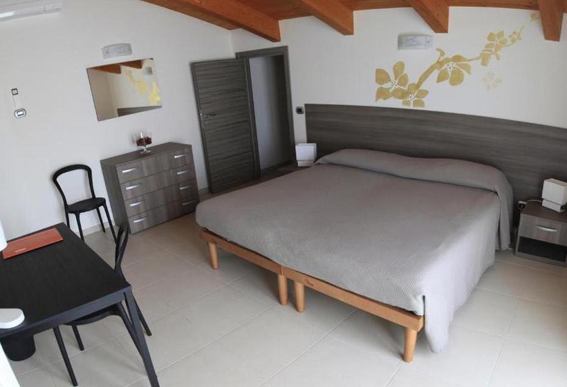 带阳台的豪华间, B&b Alba In Langhe