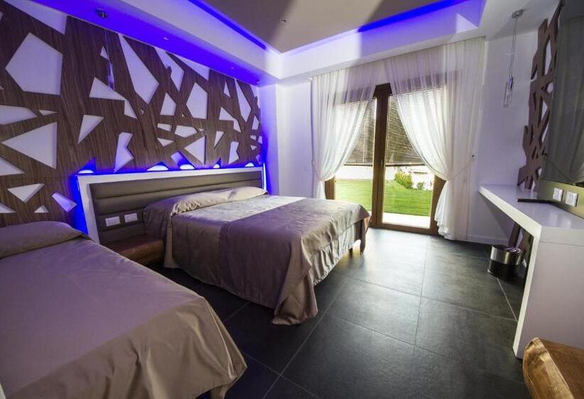 חדר סטנדרט לשלושה עם נוף לגינה, B&b Luna Per Te