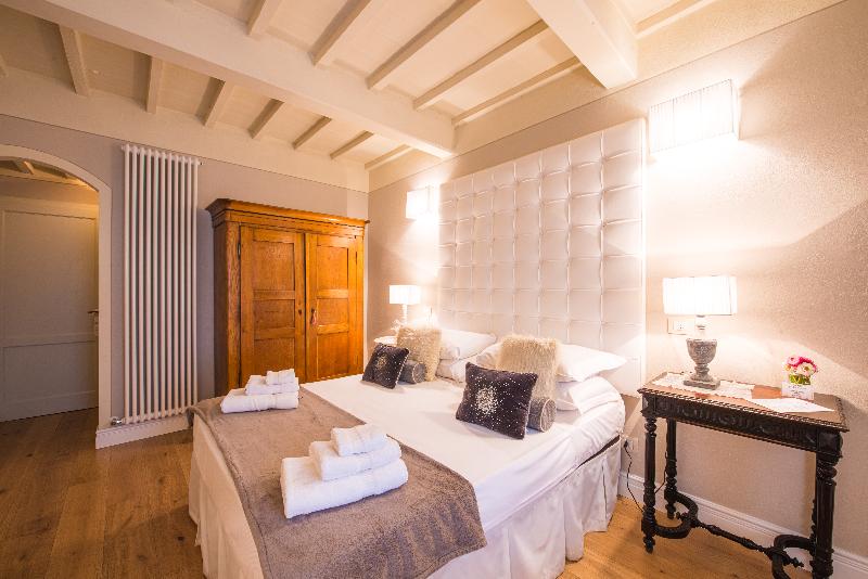 Номер Стандарт Трехместный, Torre Giardino Segreto B&b  Borgo Capitano Collection   Albergo Diffuso