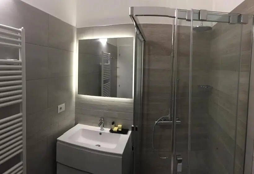 Standard-huone Järvinäkymä, Resort Le Vele