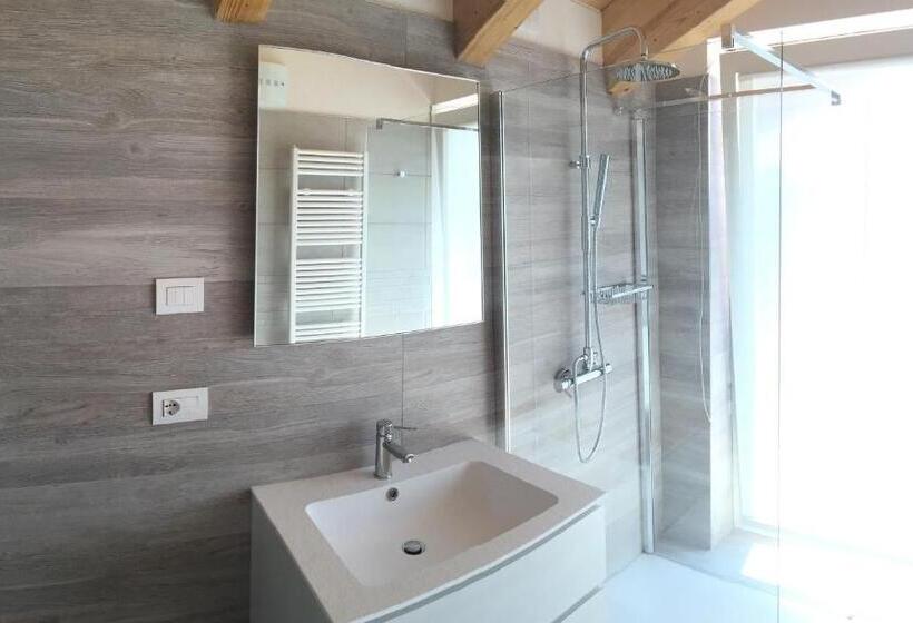 湖の見えるジュニアスイート, Resort Le Vele