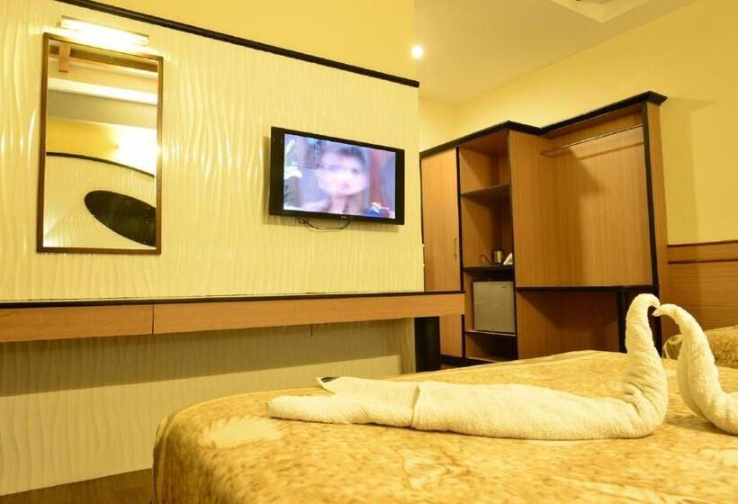 جناح ديلوكس, Kohinoor Hotels