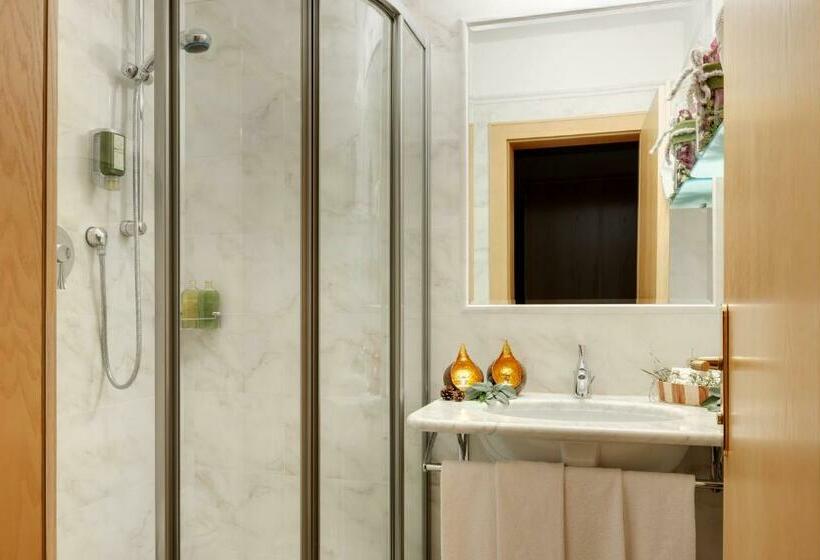 חדר סטנדרט עם מרפסת, Kräuterhotel Zischghof