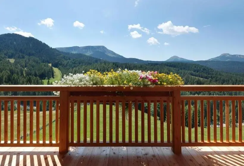 Superior-huone Parveke, Kräuterhotel Zischghof