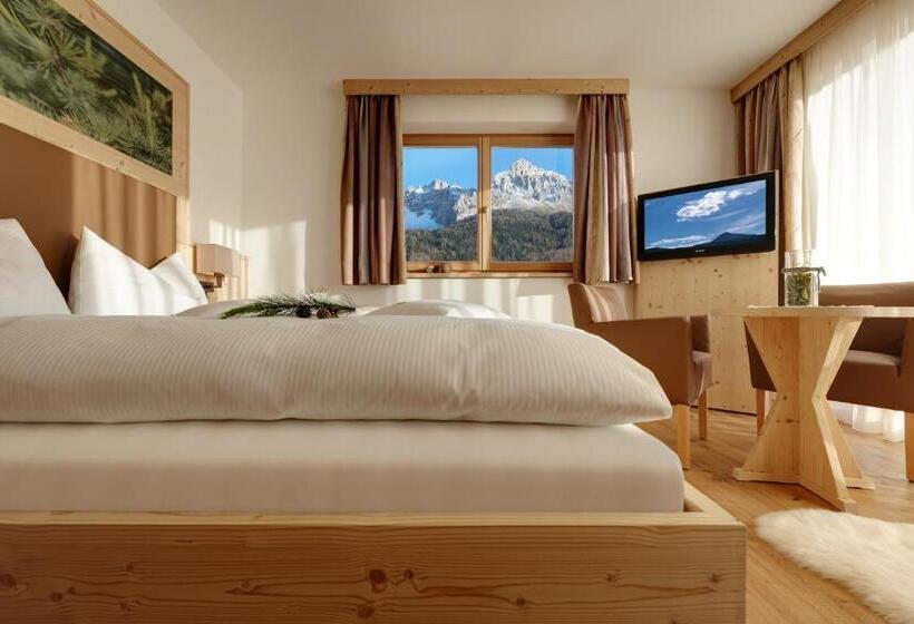 חדר סופריור עם מרפסת, Kräuterhotel Zischghof