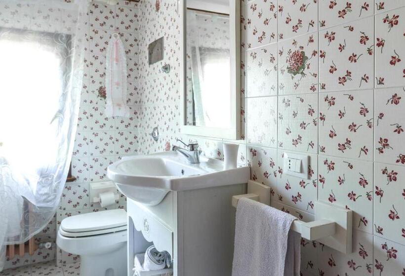 디럭스 룸, La Dimora Di Lara B&b