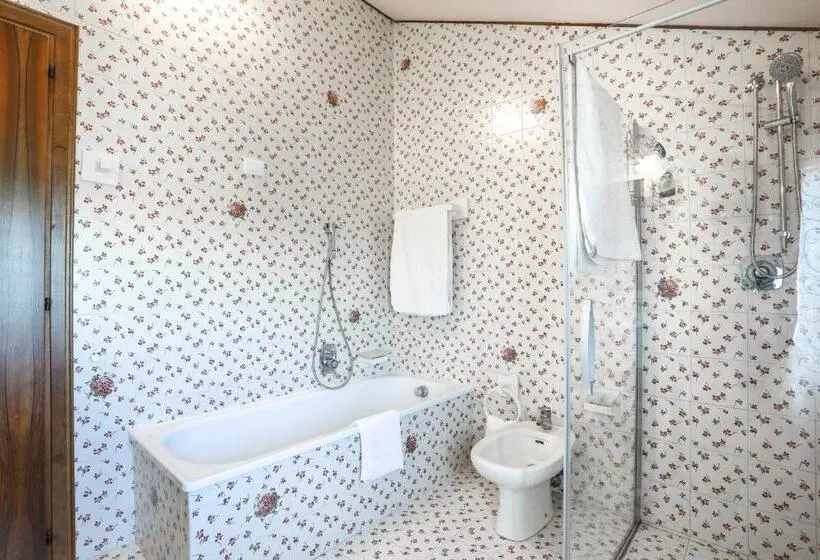 デラックスルーム, La Dimora Di Lara B&b