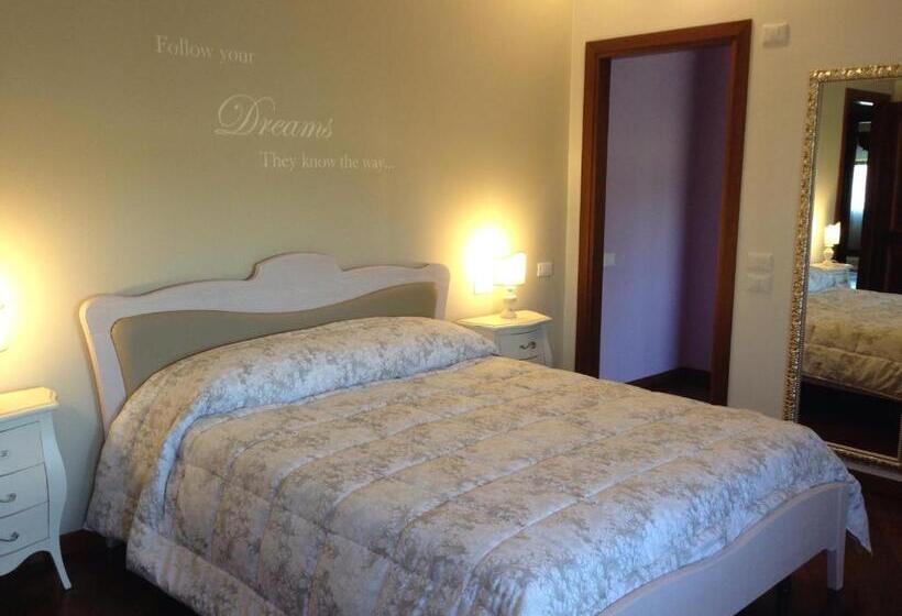 디럭스 룸, La Dimora Di Lara B&b