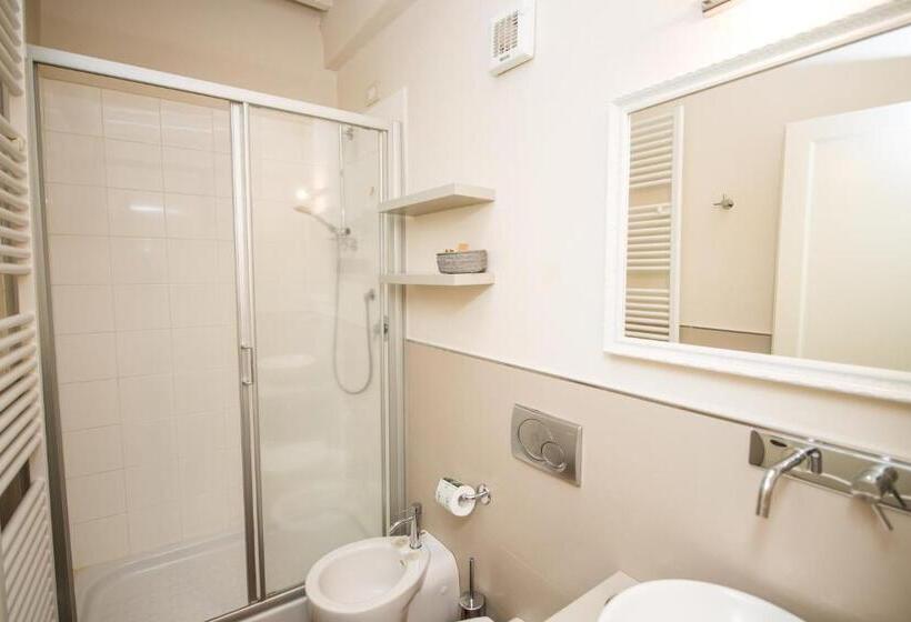 スタンダードトリプルルーム, Torre Giardino Segreto B&b  Borgo Capitano Collection   Albergo Diffuso