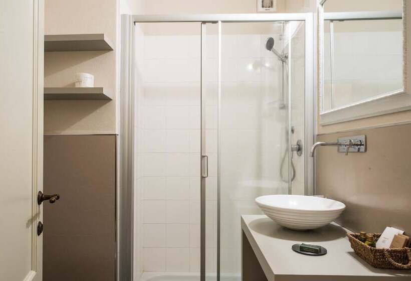 Номер Стандарт с Балконом, Torre Giardino Segreto B&b  Borgo Capitano Collection   Albergo Diffuso