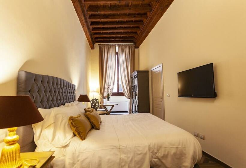اتاق استاندارد, Palazzo Martellini Residenza D'epoca