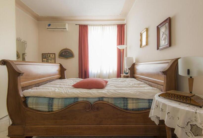 اتاق استاندارد, B&b   Il Portichetto
