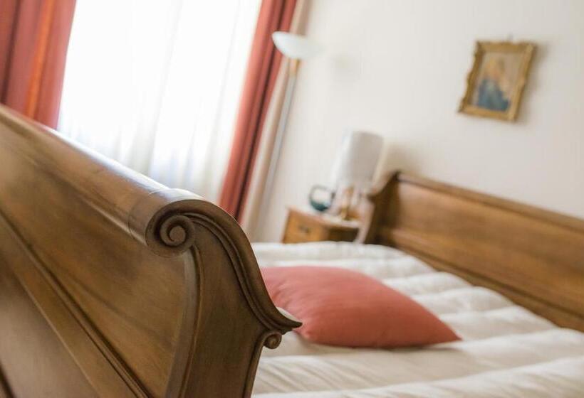 اتاق استاندارد, B&b   Il Portichetto