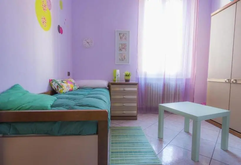 اتاق استاندارد یک تخته با سرویس بهداشتی مشترک, B&b Il Portichetto