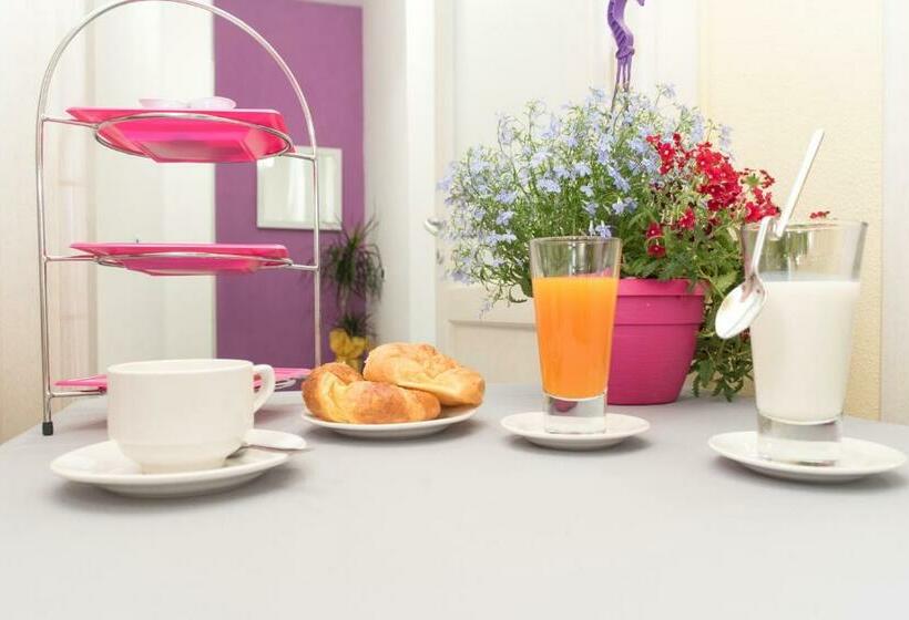 غرفة إقتصادية رباعية, B&b Meta Mito