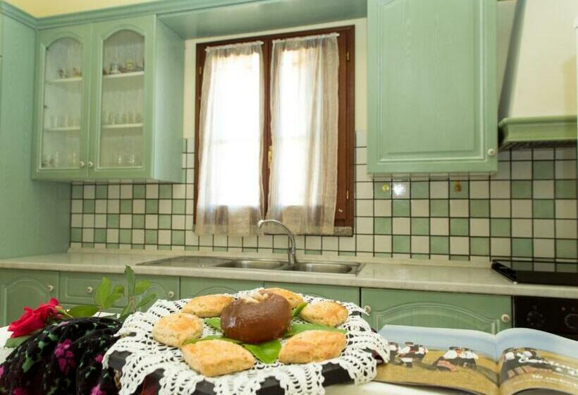 غرفة إقتصادية رباعية, B&b Meta Mito