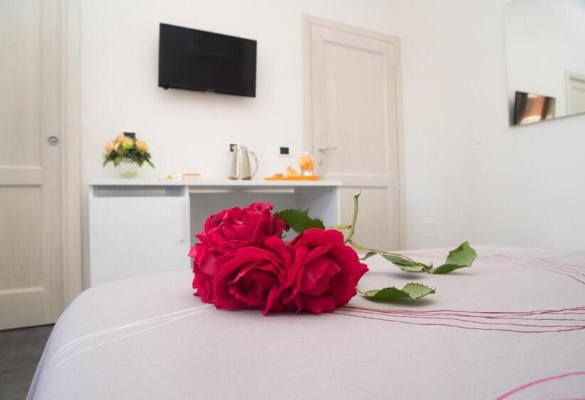 غرفة قياسية ثلاثية, B&b Meta Mito