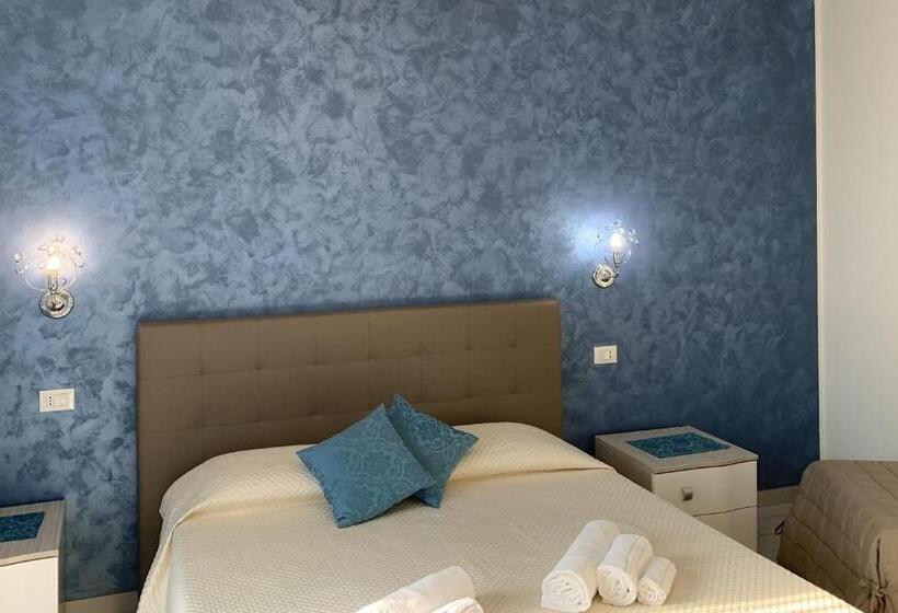 수피리어 트리플 룸, Le Falesie Di Castelluzzo