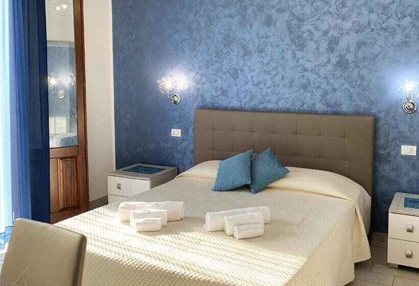 수피리어 트리플 룸, Le Falesie Di Castelluzzo