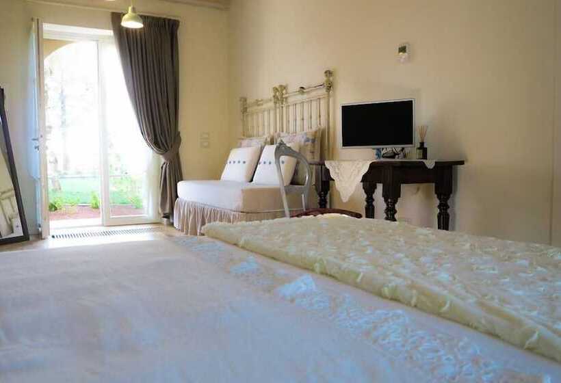 庭の見えるジュニアスイート, Tenuta Agriturismo La Borina