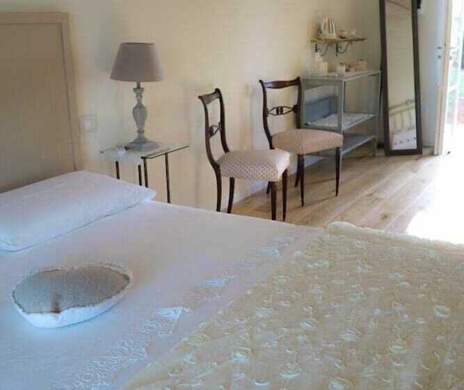 庭の見えるジュニアスイート, Tenuta Agriturismo La Borina