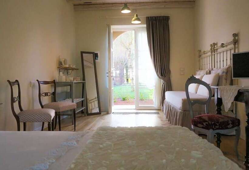 庭の見えるジュニアスイート, Tenuta Agriturismo La Borina