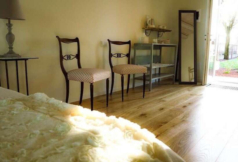 庭の見えるジュニアスイート, Tenuta Agriturismo La Borina