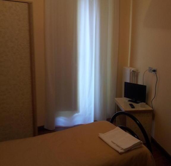 غرفة قياسية فردية, Albergo Tarsia