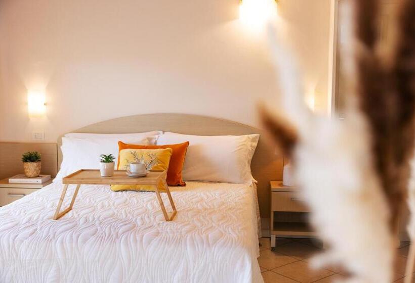 Quarto Triplo Estandar, Balaton