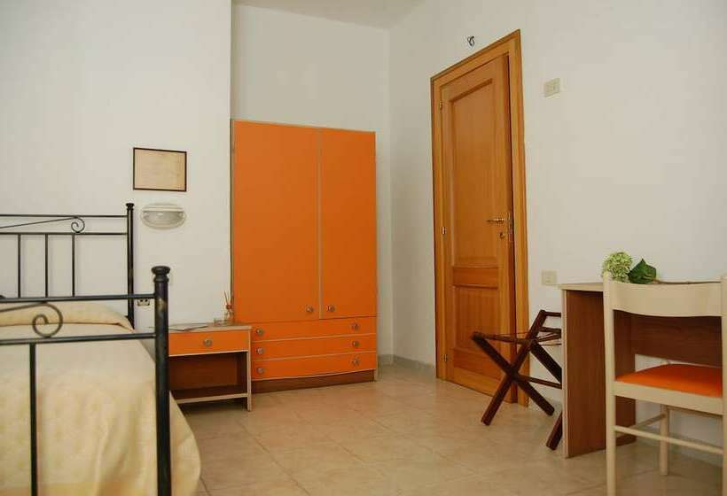 スタンダード４人部屋, Bolivar