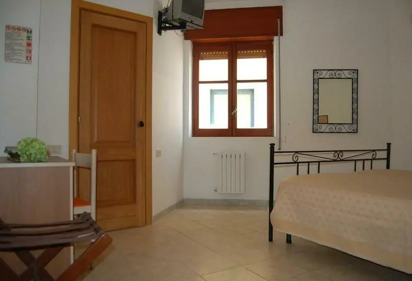 Standard-huone, Bolivar