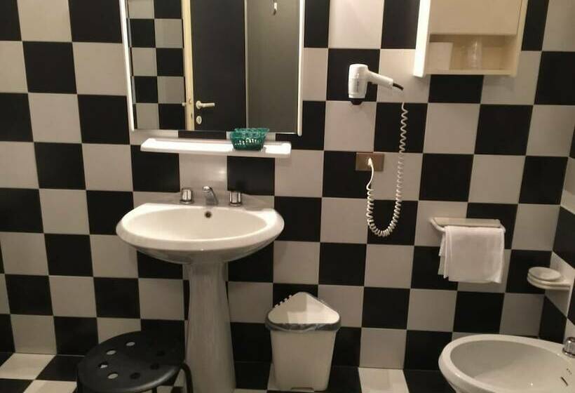 スタンダードルーム, Letizia