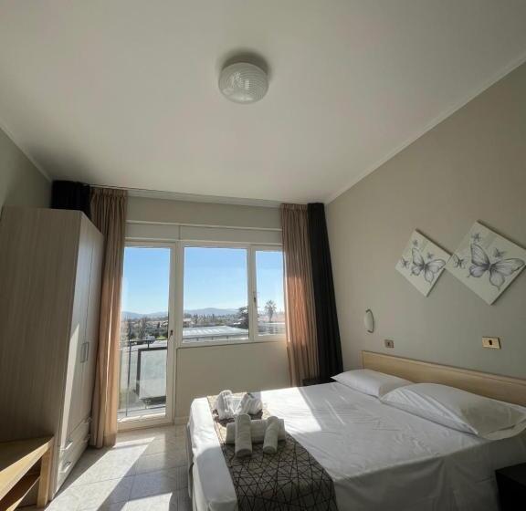 スタンダードルーム, Letizia