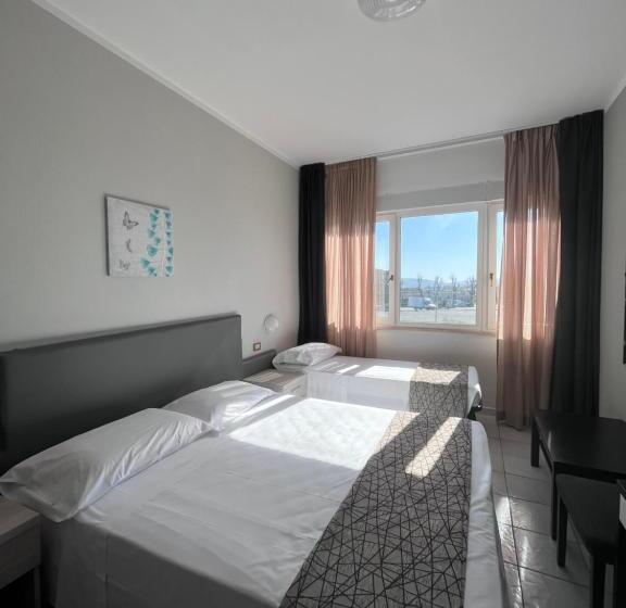 ベーシックトリプルルーム, Letizia