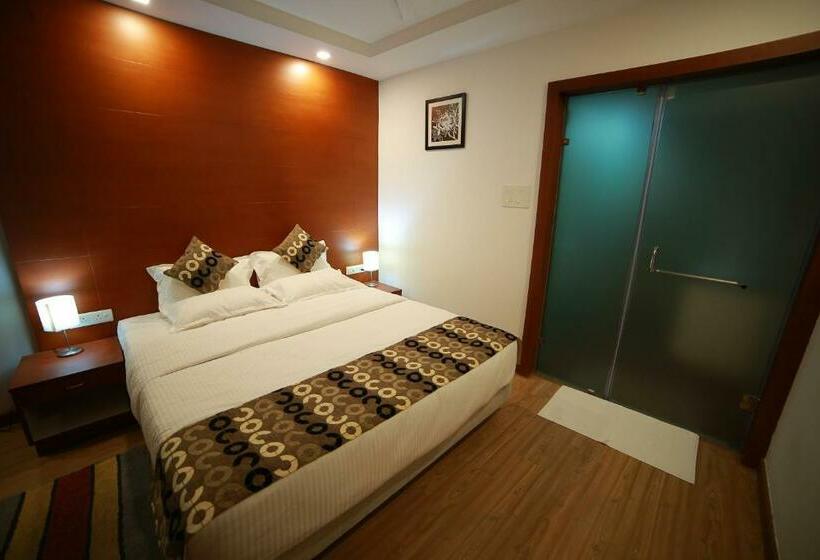 豪华房间, Moonlit Regency