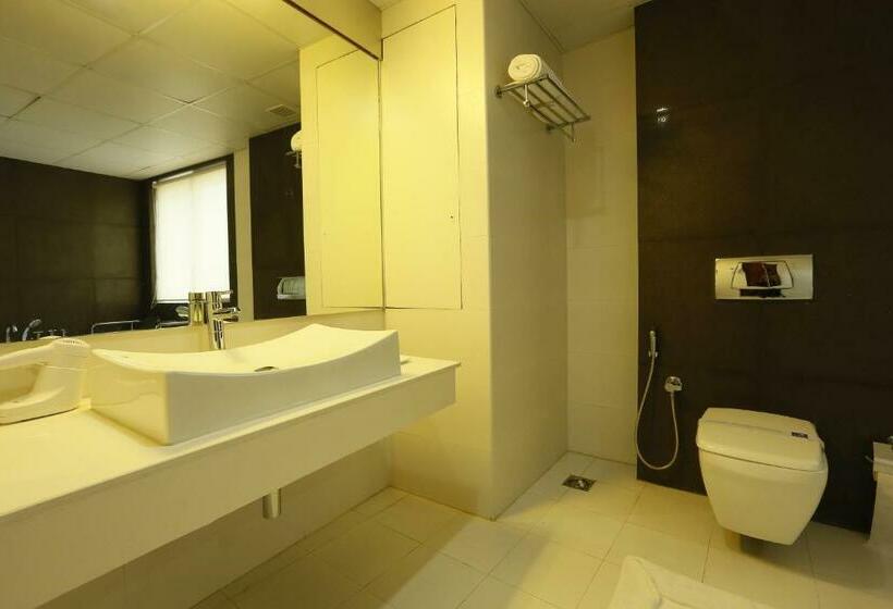 豪华房间, Moonlit Regency