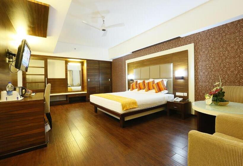 Люкс Повышенной Комфортности, Moonlit Regency