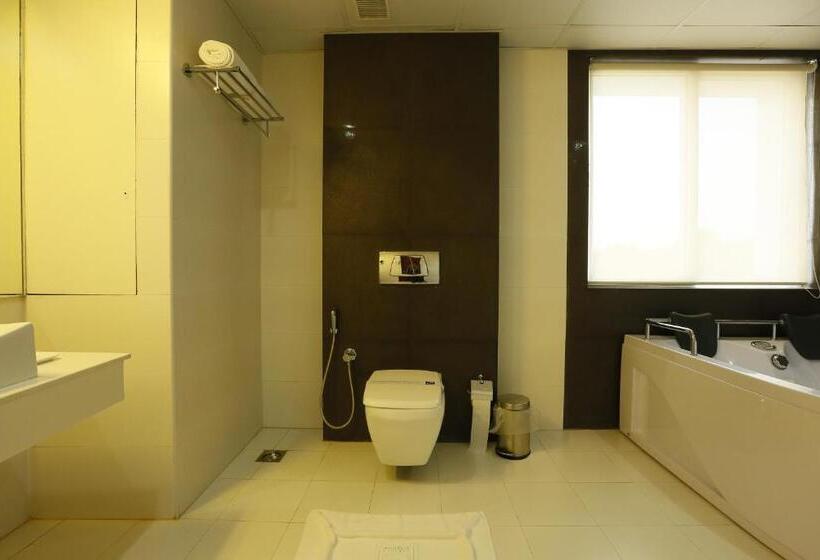 جناح ديلوكس, Moonlit Regency