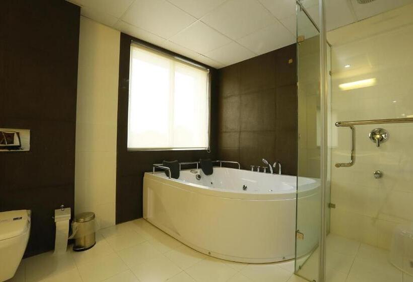 جناح ديلوكس, Moonlit Regency