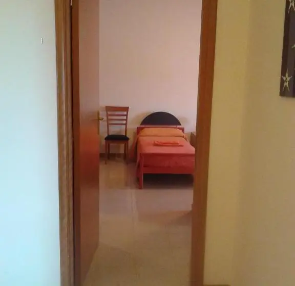 スタンダード４人部屋, Joanne B&b
