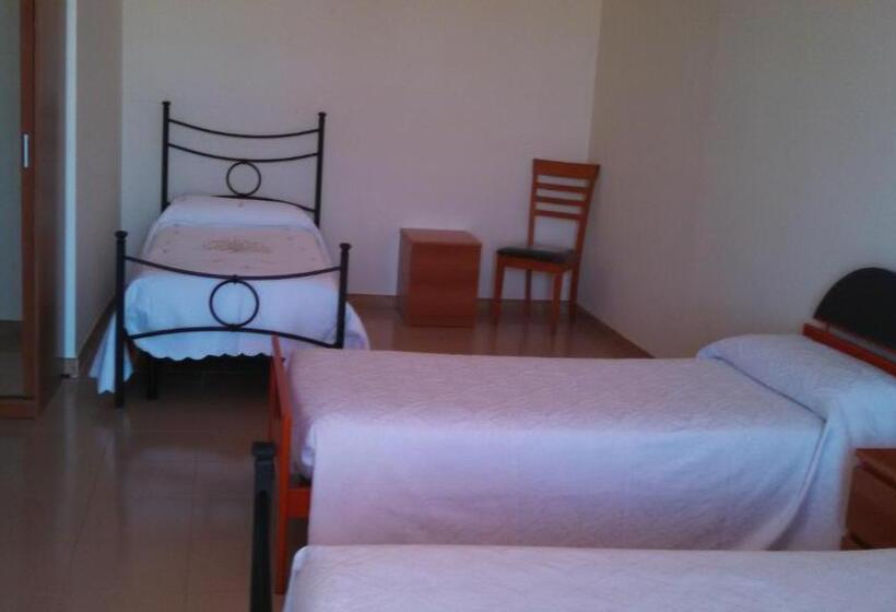 四人标准间, Joanne B&b