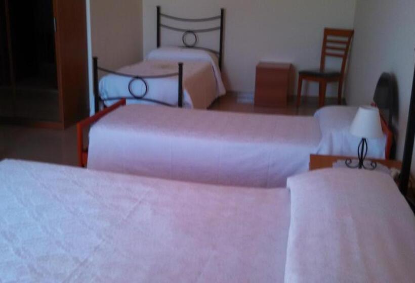 四人标准间, Joanne B&b