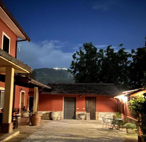 트리플 클래식 룸, B&b Colle Cucchiara