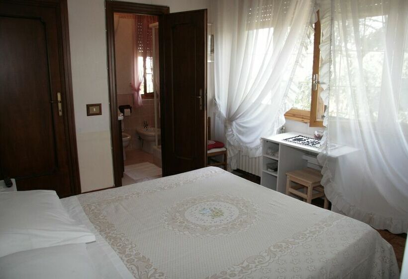 スタンダードルーム, B&b Domus Gratiae