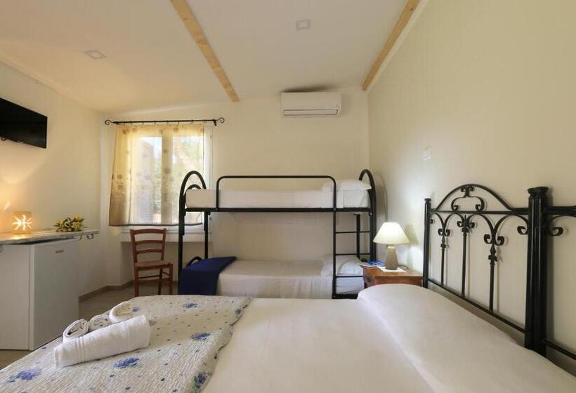 4인용 스탠다드 룸, Allu Ruvezzu