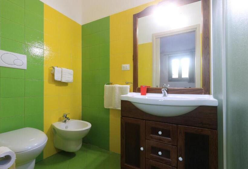 디럭스 룸, Allu Ruvezzu